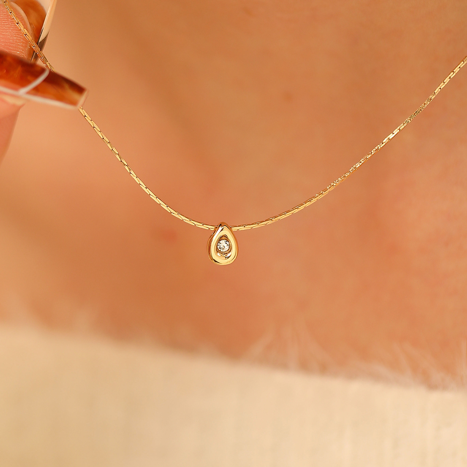 Simple Fashion Water Drop Smal - Pearl Trim Chain review and price