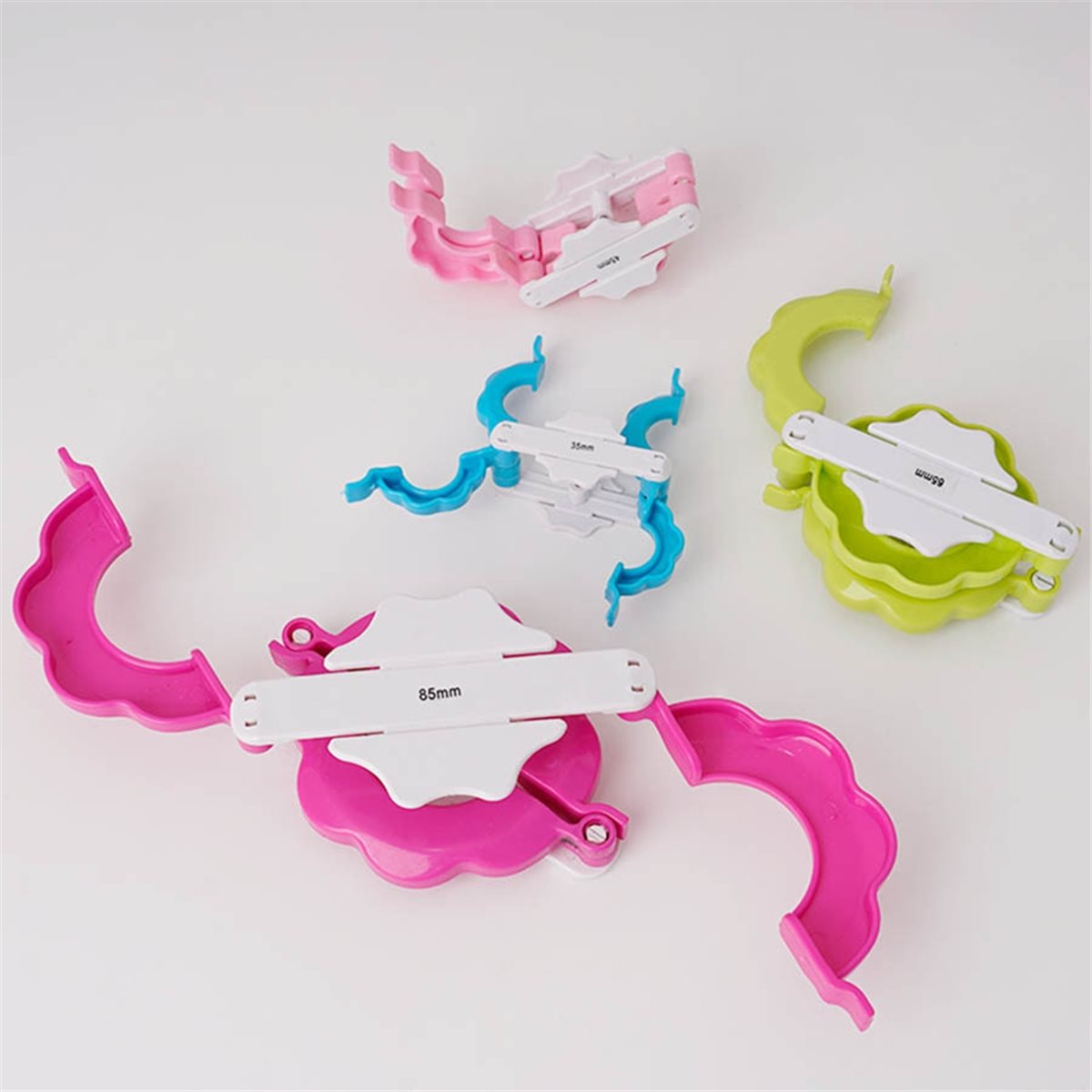 Best sales 2026 4 Sizes Pompom - Pom Pom Maker Tool review and price